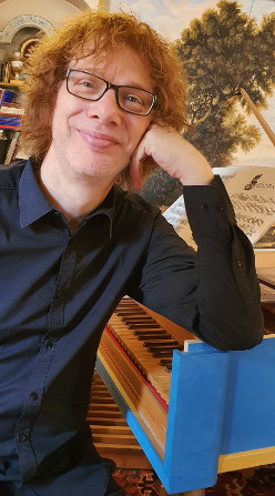 Marco Vincenzi, organista e cembalista